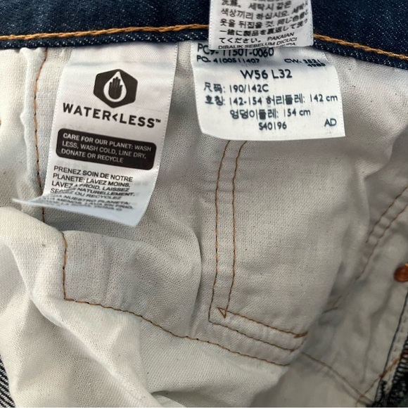 LEVIS Men's sz 56 x 32 501 Dark Wash Button Fly Jeans Blue Denim - Picture 12 of 12